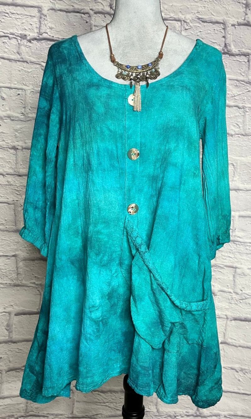 Adorable Cottonways Boho Tie Dye Asymmetrical Pocket Lagenlook Blouse